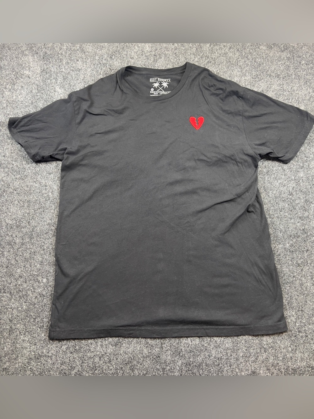 Riot Society Broken Heart Embroidered Black T-Shirt XL Streetwear